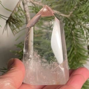 Clear Quartz Inclusion Generator Point